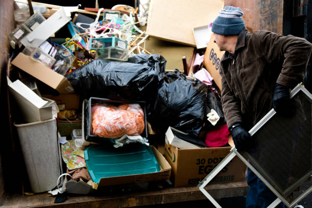 Best Yard Cleanup Services  in Peosta, IA