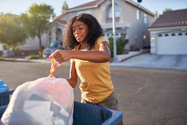Best Estate Cleanout Services  in Peosta, IA
